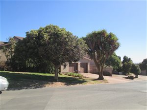 4 Bed House in Vredenburg
