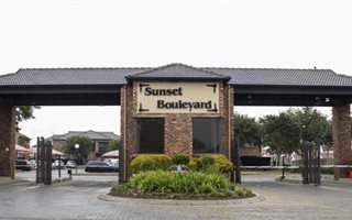 2 Bedroom Townhouse in Sonneveld