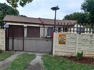 3 Bed House in Sherwood Gardens