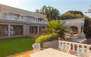 6 Bedroom House in Umdloti