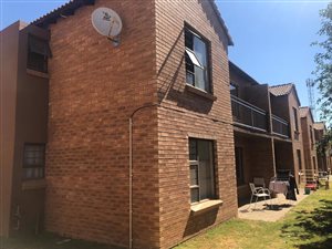 2 Bed Townhouse in Langenhoven Park
