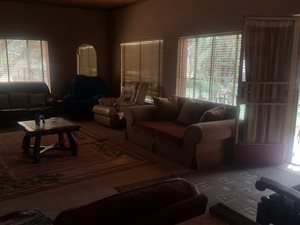 8.5 ha Smallholding in Myngenoegen