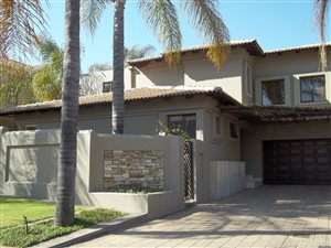 3 Bed House in Centurion Golf Estate