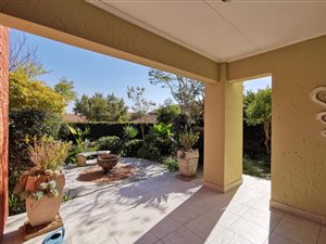 2 Bed Apartment in Douglasdale