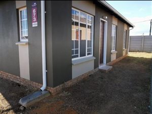 2 Bed House in Savanna City