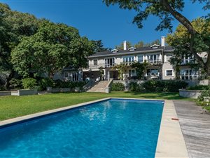 5 Bed House in Bryanston