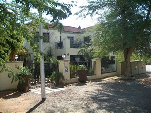 8 Bedroom House in Upington