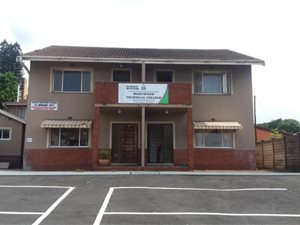 922 m² Office Space in Montclair