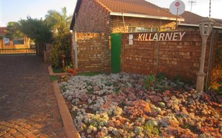 3 Bedroom Townhouse in Eldoraigne
