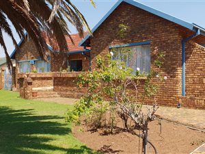 3 Bed House in Dennesig