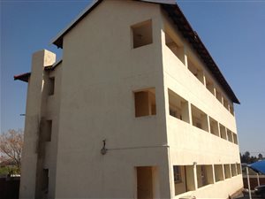 2 Bed Apartment in Rensburg