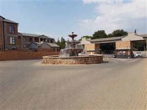 2 Bed Apartment in Ravenswood