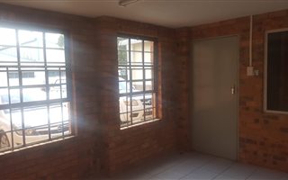 1322 m² Industrial space in Empangeni
