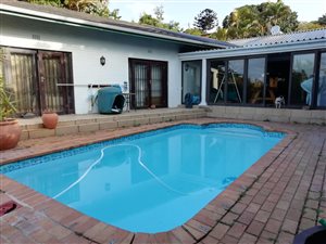 4 Bed House in Freeland Park