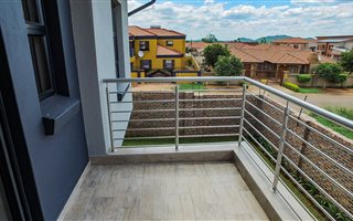 3 Bedroom Townhouse in Doornpoort and surrounds