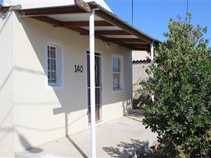 2 Bed House in Avian Park