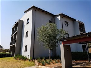 1 Bed Apartment in Jackal Creek Golf Estate