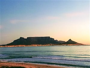 2 Bed Apartment in Bloubergstrand