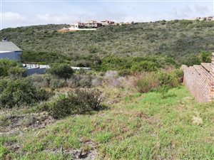 700 m² Land available in Seemeeu Park