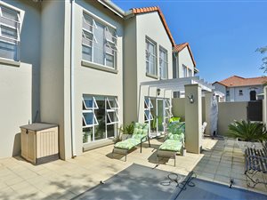 3 Bed Townhouse in Eagle Canyon Golf Estate