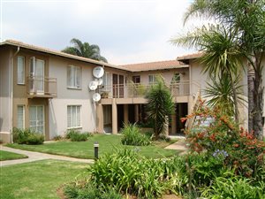 3 Bed Apartment in Radiokop