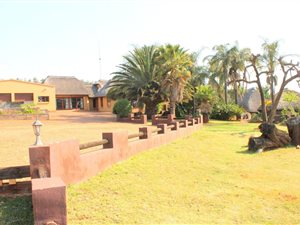 2 ha Land available in Protea Ridge