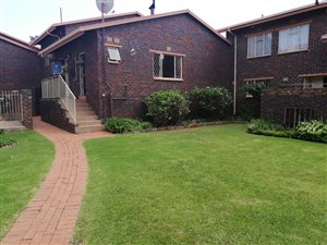3 Bed Duplex in Brackenhurst