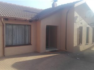 3 Bed House in Vosloorus