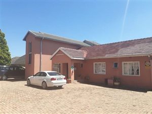 9 Bed House in Rhodesfield