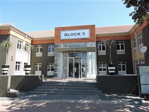 156 m² Commercial space in Fourways