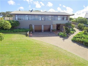 4 Bed House in Saldanha
