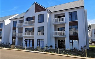 2 Bedroom Apartment in Emberton Estate