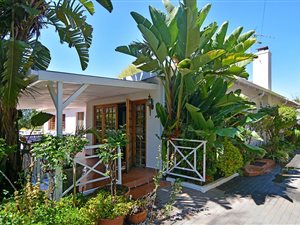 4 Bed House in Sandringham