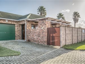 3 Bed Townhouse in Summerstrand