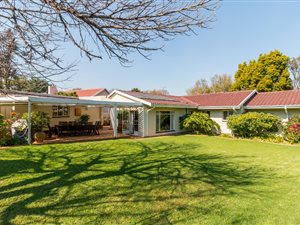 3 Bed House in Highway Gardens