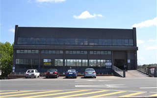 725 m² Industrial space in New Germany