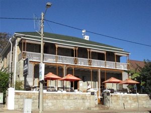 400 m² Commercial space in Mossel Bay Central