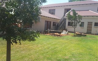 4 Bedroom House in Protea Park