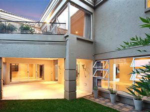 3 Bed House in Melrose Estate