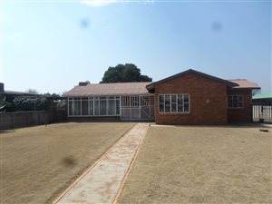 3 Bed House in Casseldale