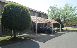 2 Bedroom Apartment in Meyersdal