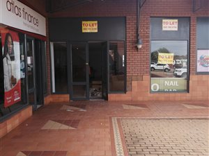 250 m² Commercial space in Die Hoewes