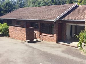 3 Bedroom Simplex in Montrose