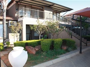 2 Bed Flat in Onverwacht