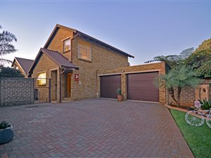 3 Bed Cluster in Pomona