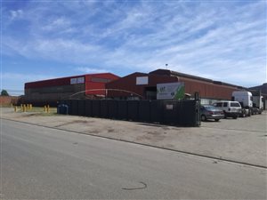 275 m² Industrial space in Alrode