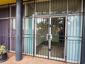 81 m² Commercial space in Annlin