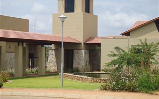965 m² Land available in Thornhill