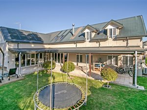 4 Bed House in Sonstraal