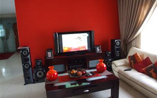 4 Bedroom House in Kosmosdal
